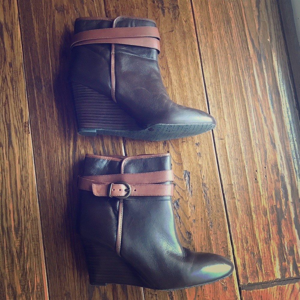 Banana Republic Taylor  - 7 US